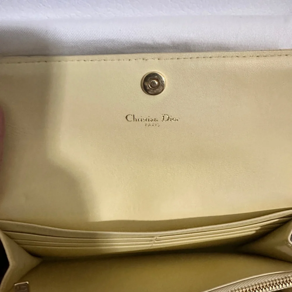 Dior Cream Quilted Wallet with Cannage Pattern